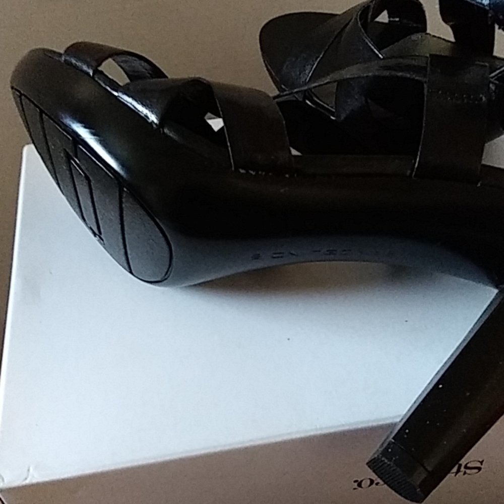 BANDOLINO BLACK LEATHER SANDALS - Picture 4 of 6